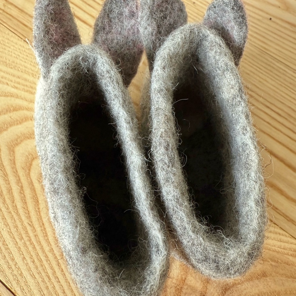 Handmade Wool Bunny Rabbit Slipperd - Picture 11 of 12